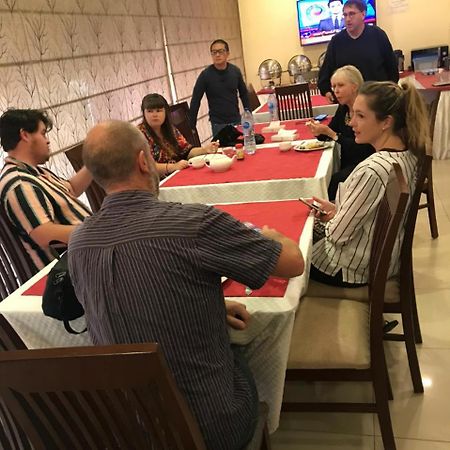 Diplomat Hotel Исламабад Екстериор снимка
