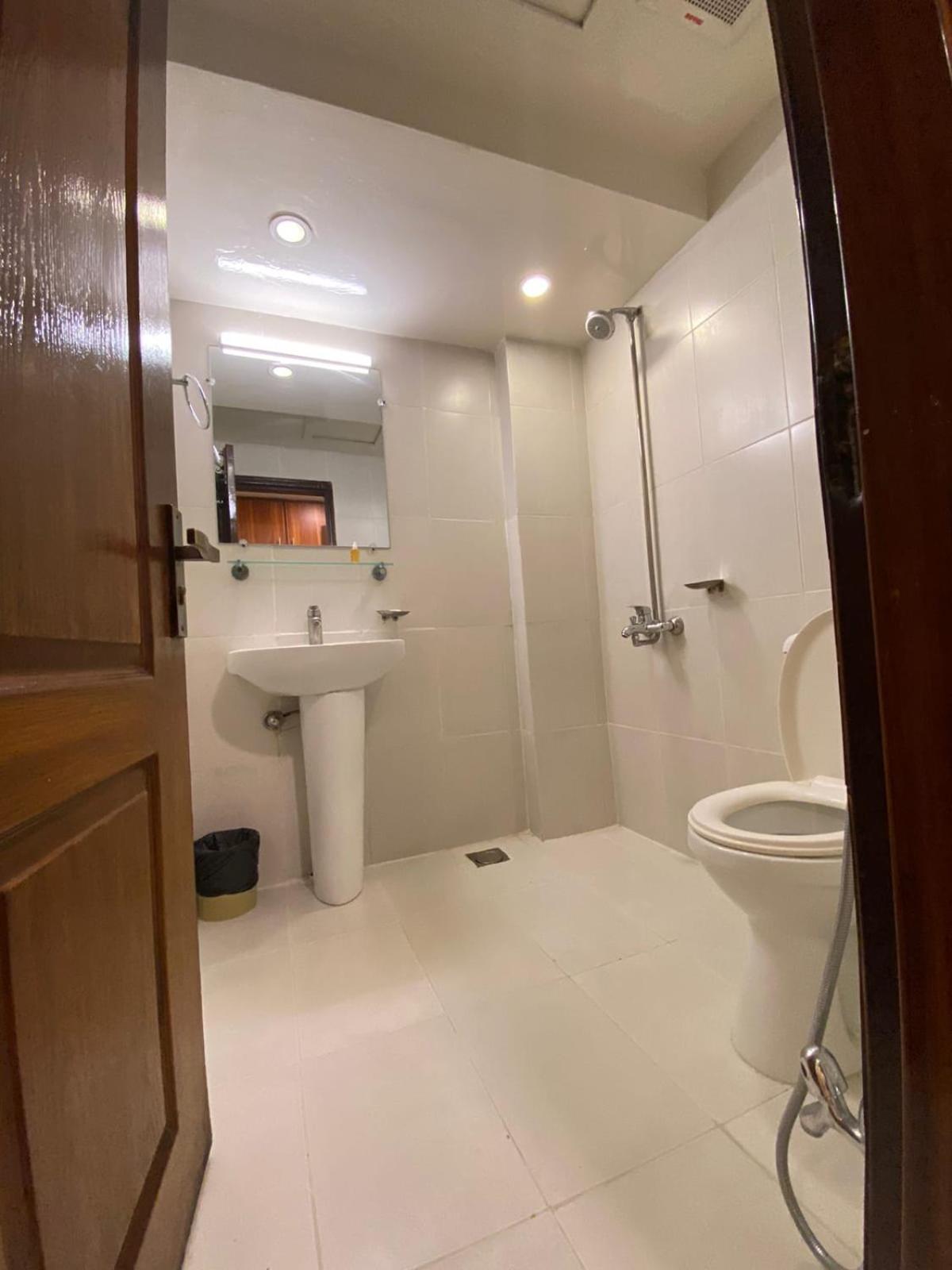 Diplomat Hotel Исламабад Екстериор снимка