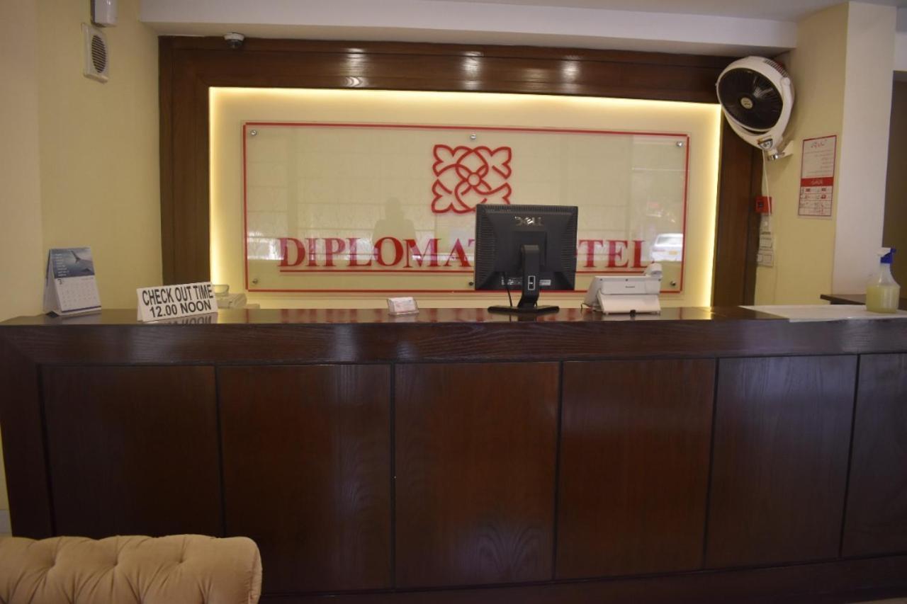 Diplomat Hotel Исламабад Екстериор снимка